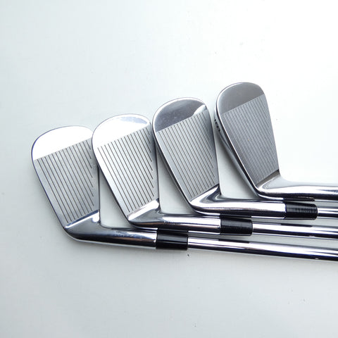 Used TaylorMade P7TW Iron Set / 3 - PW / X-Stiff Flex