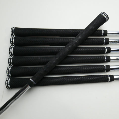 Used TaylorMade P7TW Iron Set / 4 - PW / Stiff Flex