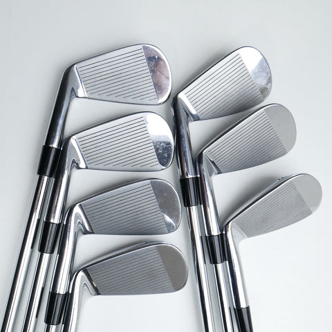 Used TaylorMade P7TW Iron Set / 4 - PW / Stiff Flex