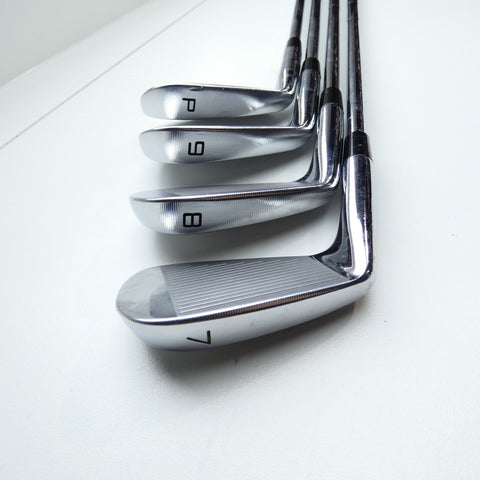 Used TaylorMade P7TW Iron Set / 4 - PW / Stiff Flex