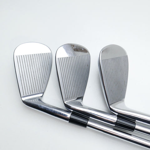 Used TaylorMade P7TW Iron Set / 4 - PW / Stiff Flex