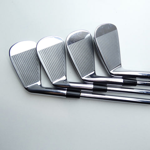 Used TaylorMade P7TW Iron Set / 4 - PW / Stiff Flex