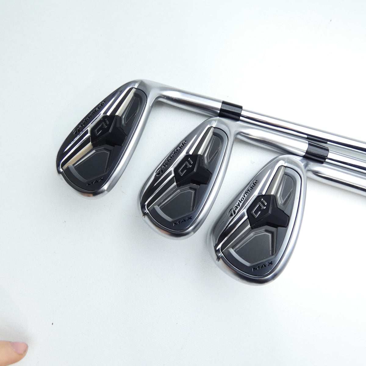 Used TaylorMade Qi Max Iron Set / 5 - PW + AW / Regular Flex