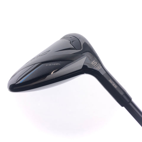 Used TaylorMade Qi10 5 Fairway Wood / 18 Degrees / Regular Flex