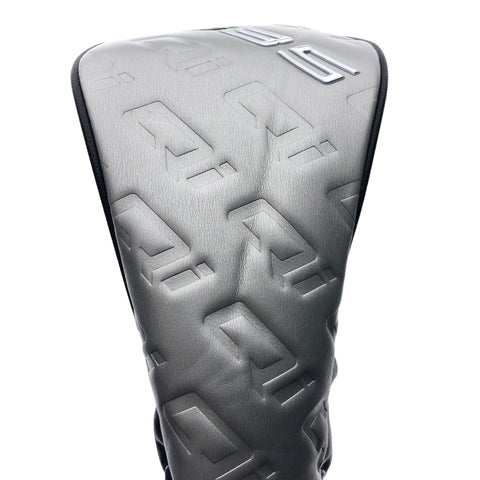 Used TaylorMade Qi35 Driver / 10.5 Degrees / Regular Flex