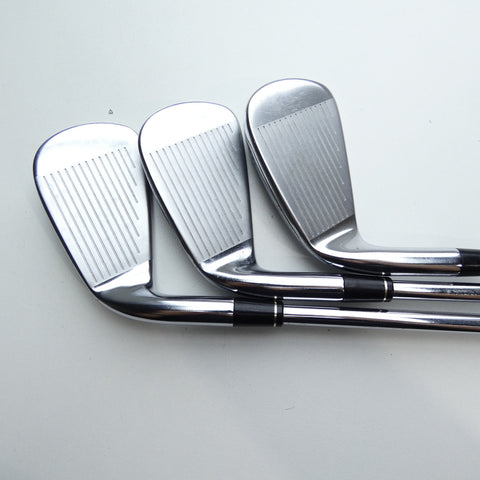 Used TaylorMade R11 Iron Set / 4 - 9 IRON / Regular Flex