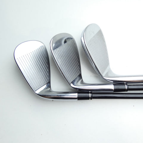 Used TaylorMade R11 Iron Set / 5 - 9 IRON + AW / Regular Flex