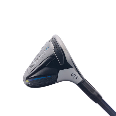 Used TaylorMade Sim2 Max 5 Fairway Wood / 18 Degrees / Regular Flex