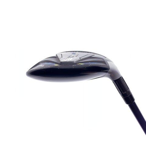 Used TaylorMade Sim2 Max Rescue 4 Hybrid / 22 Degrees / Regular Flex