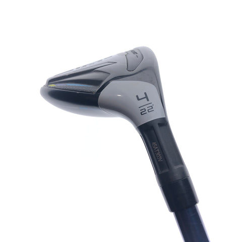 Used TaylorMade Sim2 Max Rescue 4 Hybrid / 22 Degrees / Regular Flex