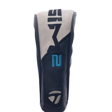 Used TaylorMade Sim2 Max Rescue 4 Hybrid / 22 Degrees / Stiff Flex