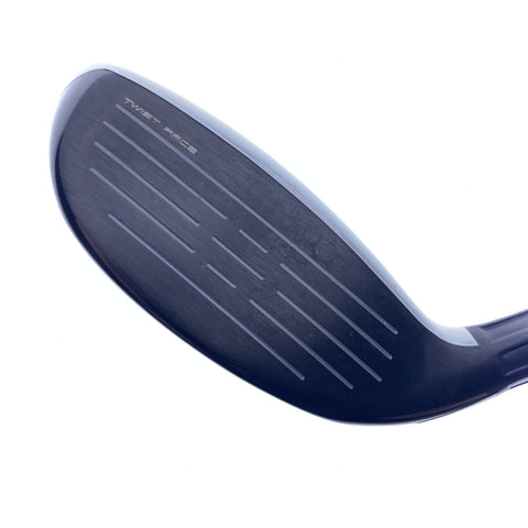 Used TaylorMade Sim2 Max Rescue 4 Hybrid / 22.0 Degrees / Regular Flex