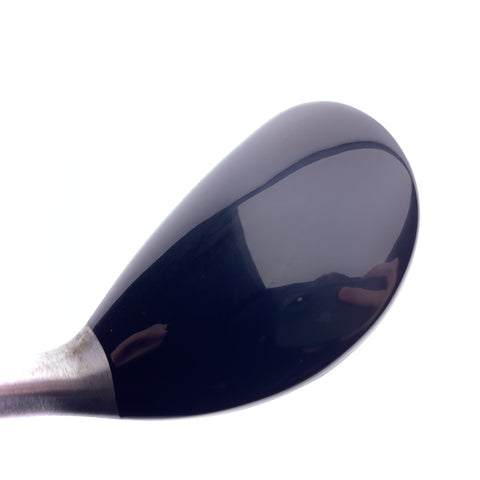 Used Titleist 585 H 2 Hybrid / 17 Degrees / Regular Flex