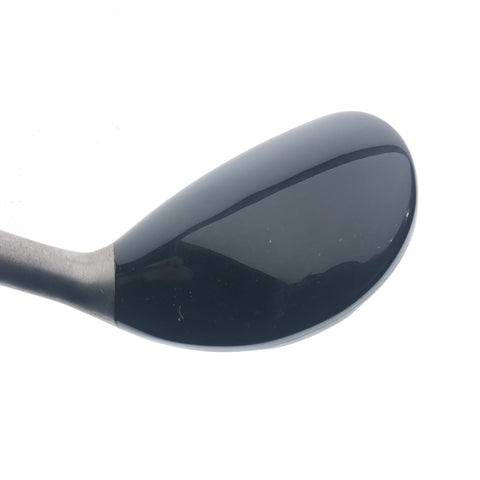 Used Titleist 585 H 2 Hybrid / 17 Degrees / Stiff Flex