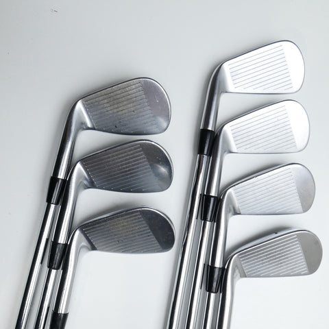 Used Titleist 620 CB & 620 MB Combo Iron Set / 4 - PW / X-Stiff Flex