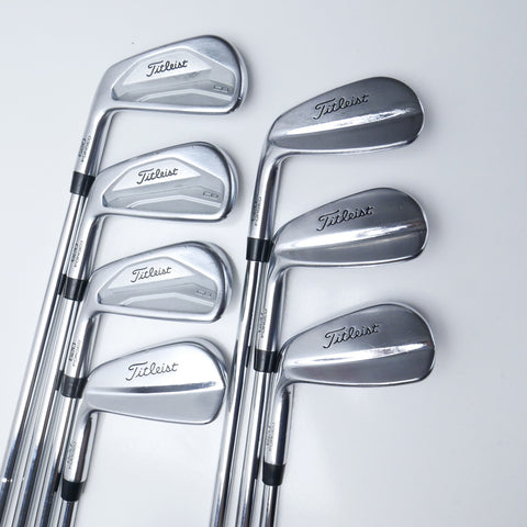 Used Titleist 620 CB & 620 MB Combo Iron Set / 4 - PW / X-Stiff / Left-Handed
