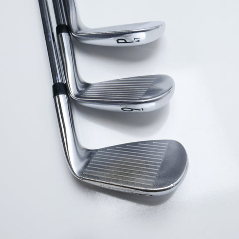 Used Titleist 620 CB & 620 MB Combo Iron Set / 4 - PW / X-Stiff / Left-Handed