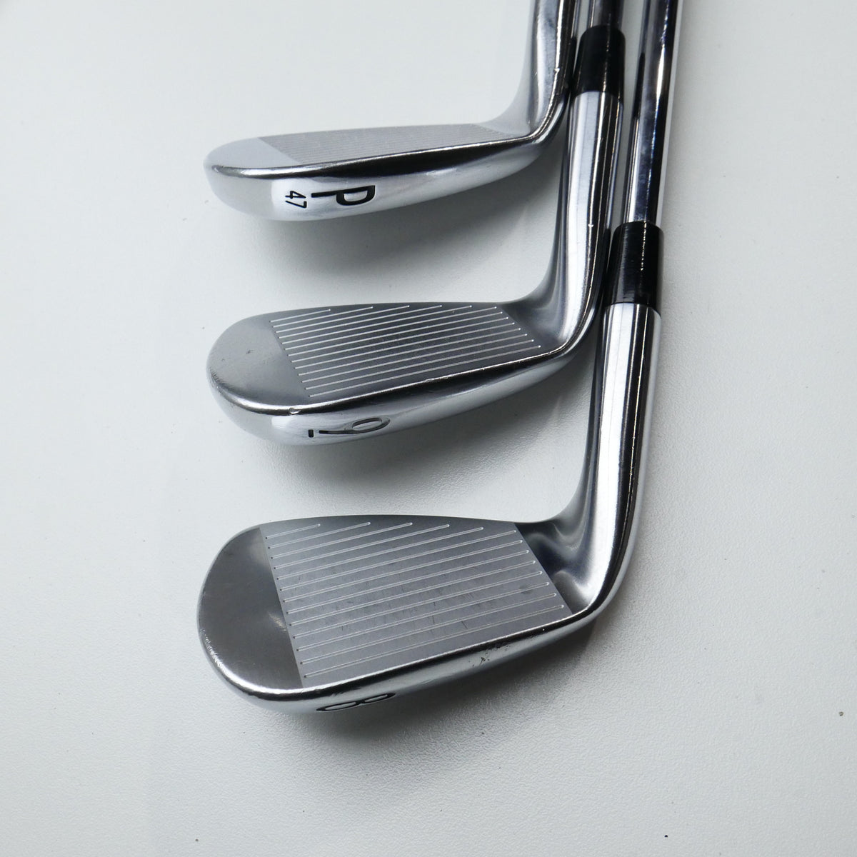 Used Titleist 620 CB & 620 MB Combo Iron Set / 5 - PW / X-Stiff Flex