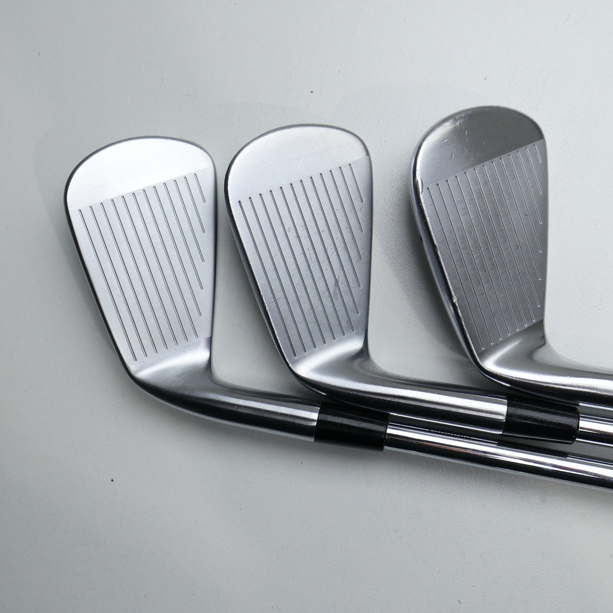 Used Titleist 620 CB & 620 MB Combo Iron Set / 5 - PW / X-Stiff Flex