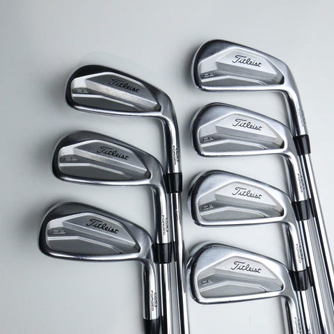 Used Titleist 620 CB Iron Set / 4 - PW / Regular Flex
