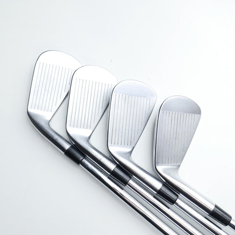 Used Titleist 620 CB Iron Set / 4 - PW / Stiff Flex