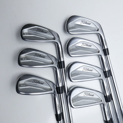 Used Titleist 620 CB Iron Set / 4 - PW / X-Stiff Flex