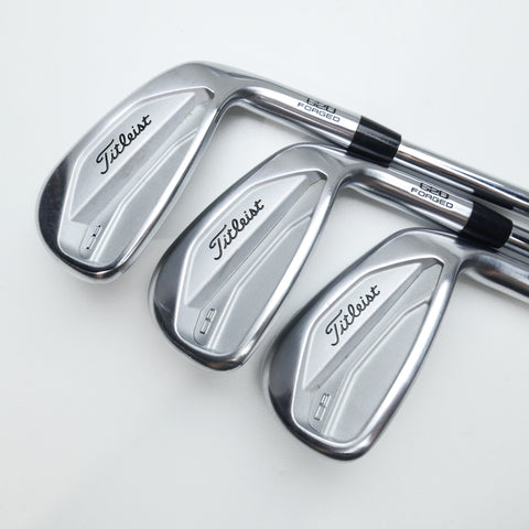 Used Titleist 620 CB Iron Set / 4 - PW / X-Stiff Flex