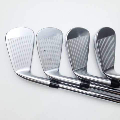 Used Titleist 620 CB Iron Set / 4 - PW / X-Stiff Flex