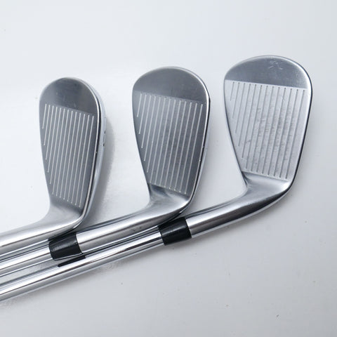 Used Titleist 620 CB Iron Set / 4 - PW / X-Stiff Flex / Left-Handed