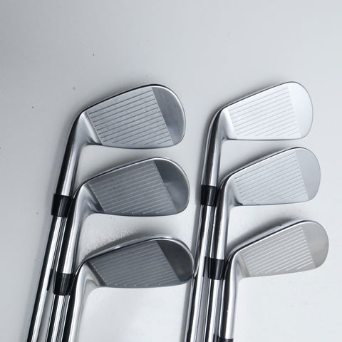 Used Titleist 620 CB Iron Set / 5 - PW / Regular Flex