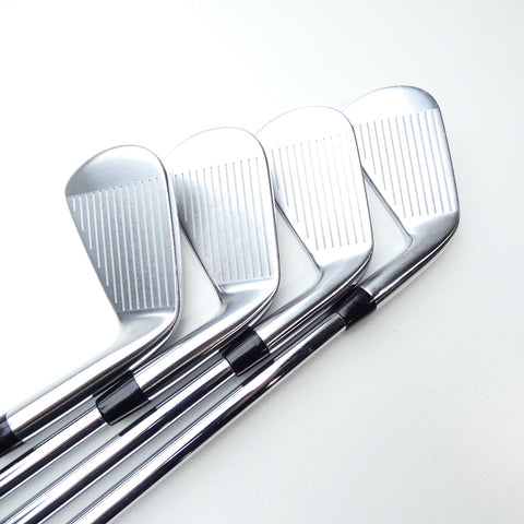 Used Titleist 620 MB Iron Set / 4 - PW / Stiff Flex / Left-Handed