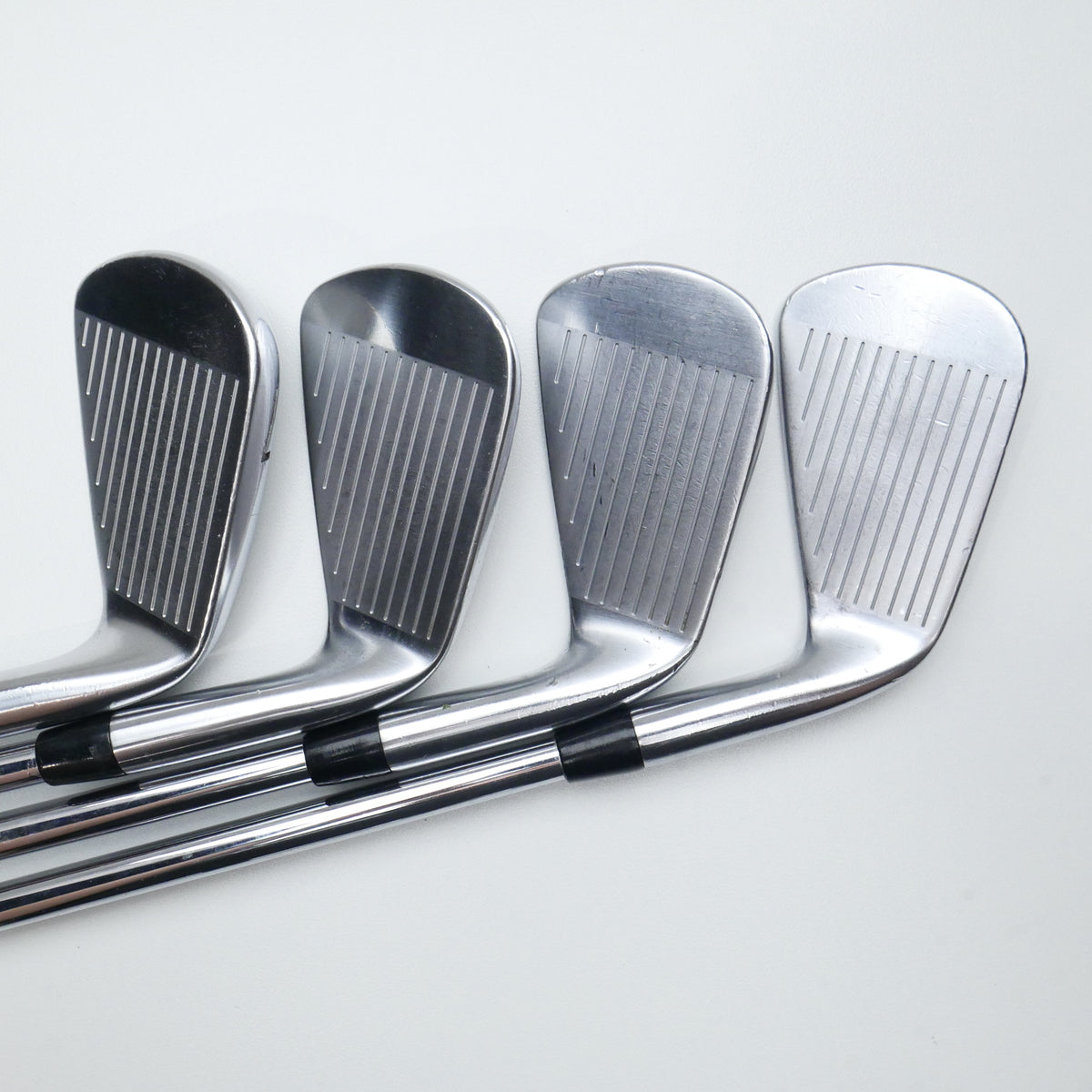 Used Titleist 620 MB Iron Set / 4 - PW / Stiff Flex / Left-Handed