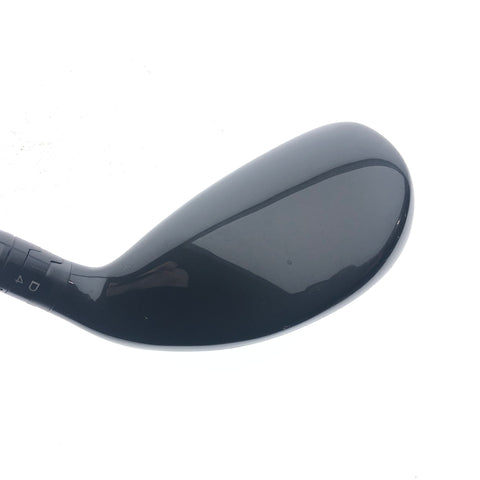 Used Titleist 818 H2 3 Hybrid / 19 Degrees / Regular Flex