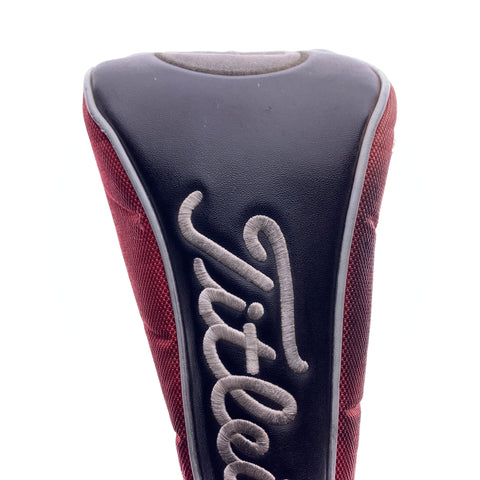 Used Titleist 907 D2 Driver / 9.5 Degrees / Stiff Flex