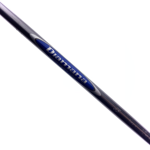 Used Titleist 907 D2 Driver / 9.5 Degrees / Stiff Flex