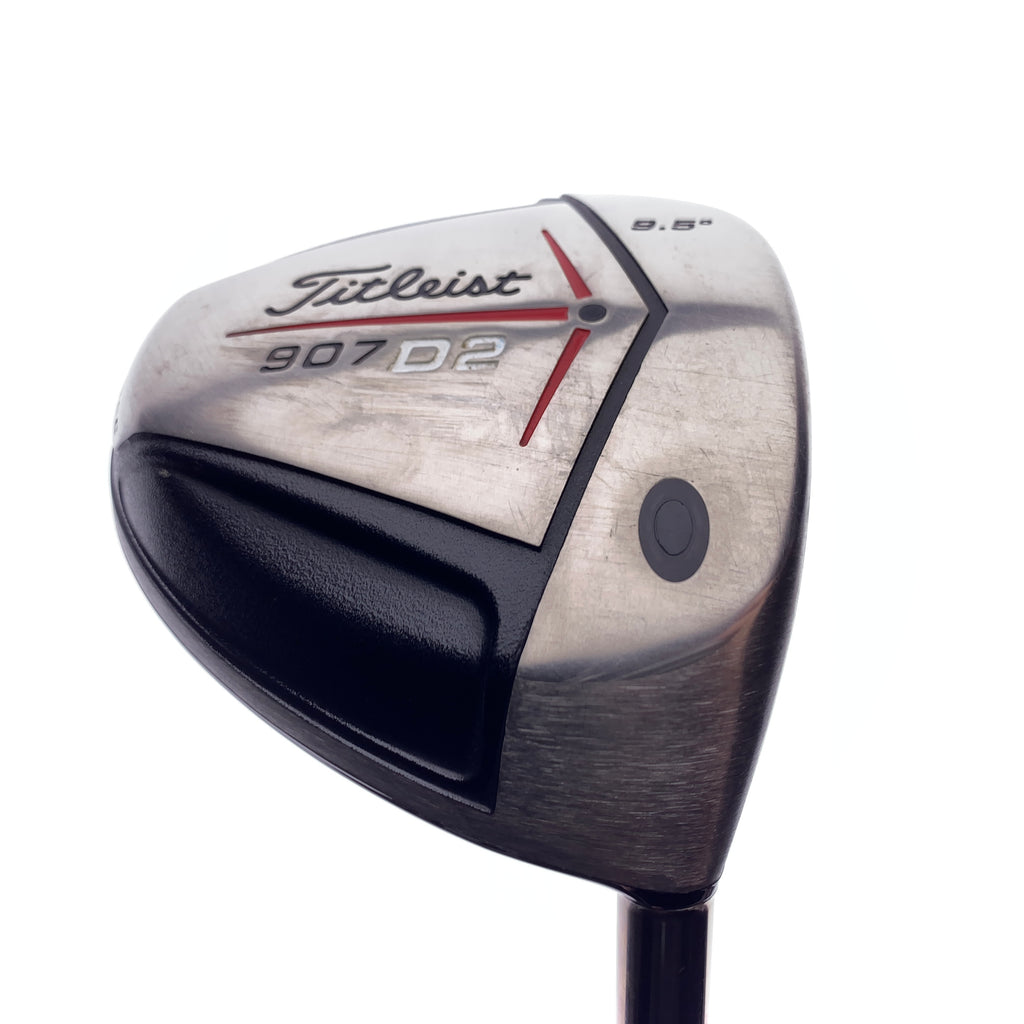 Used Titleist 907 D2 Driver / 9.5 Degrees / Stiff Flex