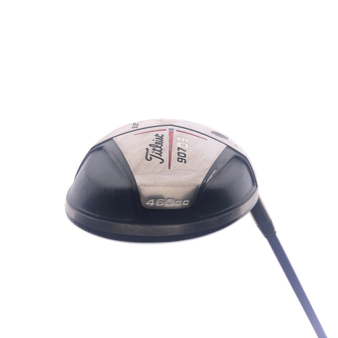 Used Titleist 907 D2 Driver / 9.5 Degrees / X-Stiff Flex