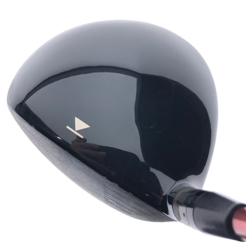 Used Titleist 910 D2 Driver / 10.5 Degrees / Regular Flex