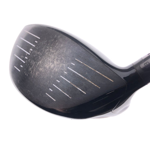 Used Titleist 910 D2 Driver / 10.5 Degrees / Stiff Flex