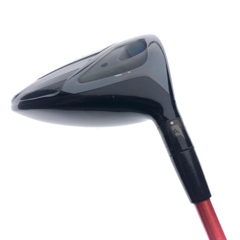 Used Titleist 910 D2 Driver / 9.5 Degrees / Stiff Flex