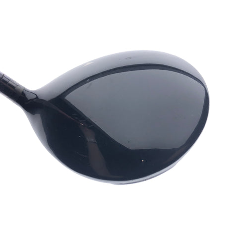 Used Titleist 910 D2 Driver / 9.5 Degrees / Stiff Flex
