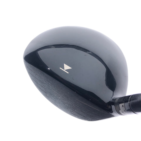 Used Titleist 910 D2 Driver / 9.5 Degrees / Stiff Flex