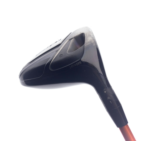 Used Titleist 910 D3 Driver / 9.5 Degrees / Stiff Flex