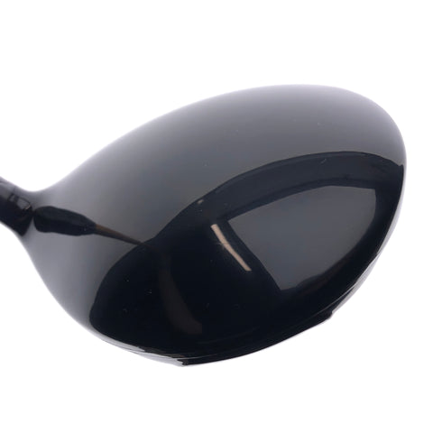 Used Titleist 910 D3 Driver / 9.5 Degrees / Stiff Flex