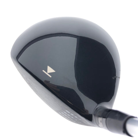 Used Titleist 913 D3 Driver / 9.5 Degrees / X-Stiff Flex