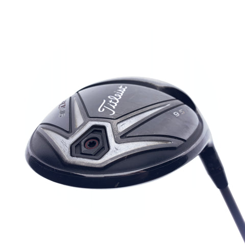 Used Titleist 915 D2 Driver / 9.5 Degrees / Stiff Flex