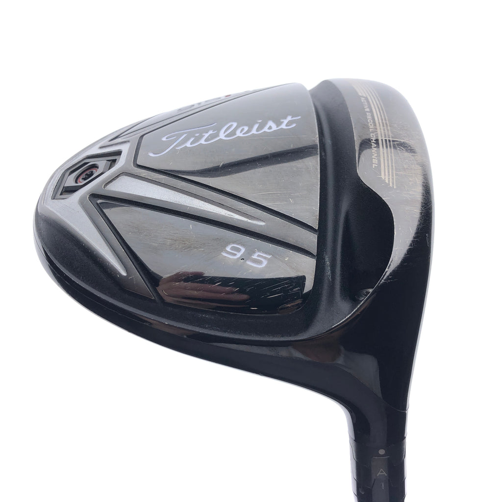 Used Titleist 915 D2 Driver / 9.5 Degrees / Stiff Flex