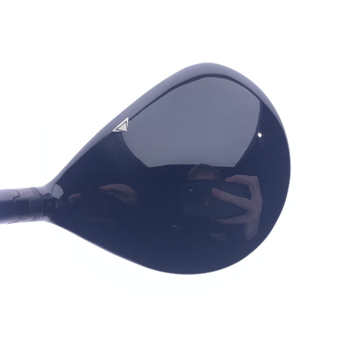 Used Titleist 915 F 3+ Fairway Wood / 13.5 Degrees / X-Stiff Flex