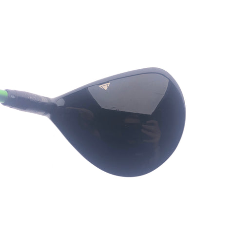 Used Titleist 915 F 3 Fairway Wood / 15 Degrees / X-Stiff Flex