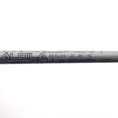 Used Titleist 915 H 2 Hybrid / 17.5 Degrees / Stiff Flex